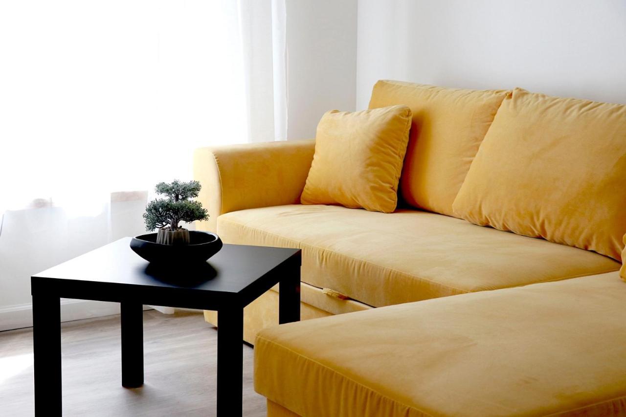 Minimalist Studio Old Town Apartments By Hostlovers Kaunas Luaran gambar